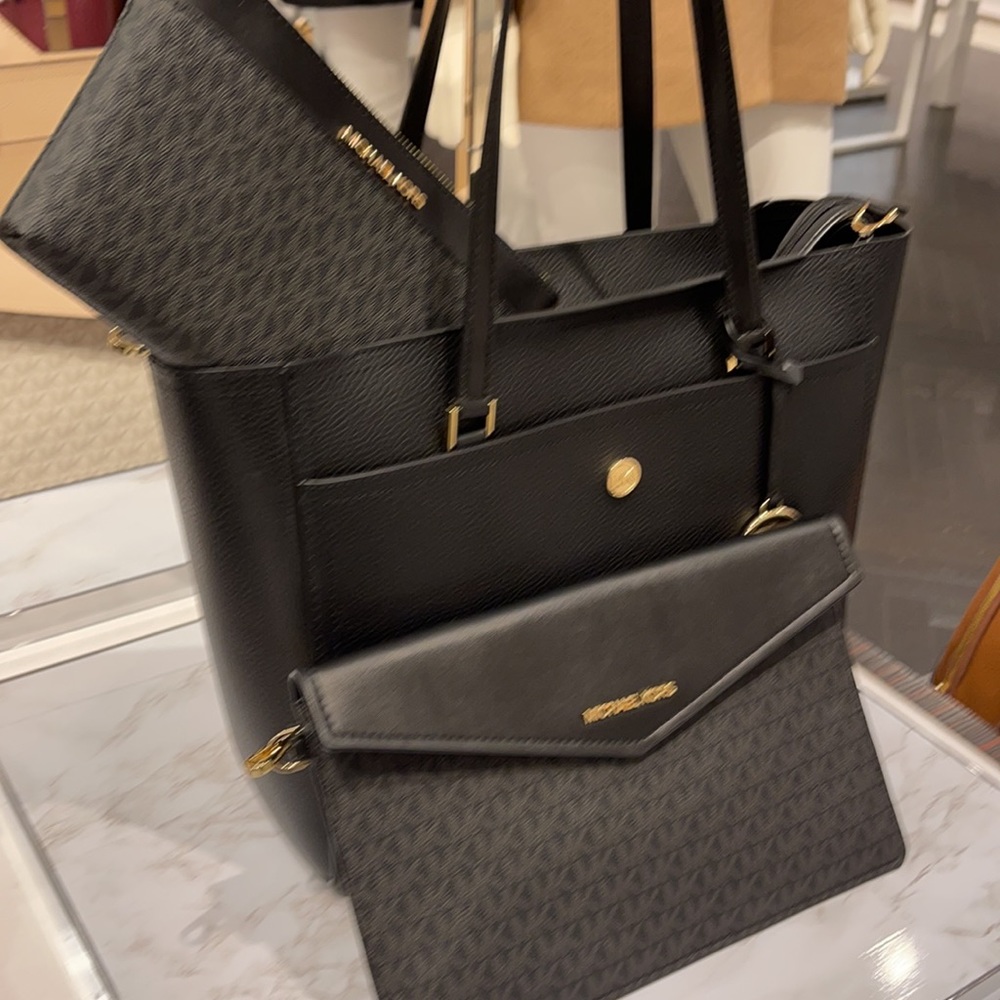 Michael Kors Maisie Large Pebbled Leather 3-in-1 Tote Bag - Picture 2 of 16